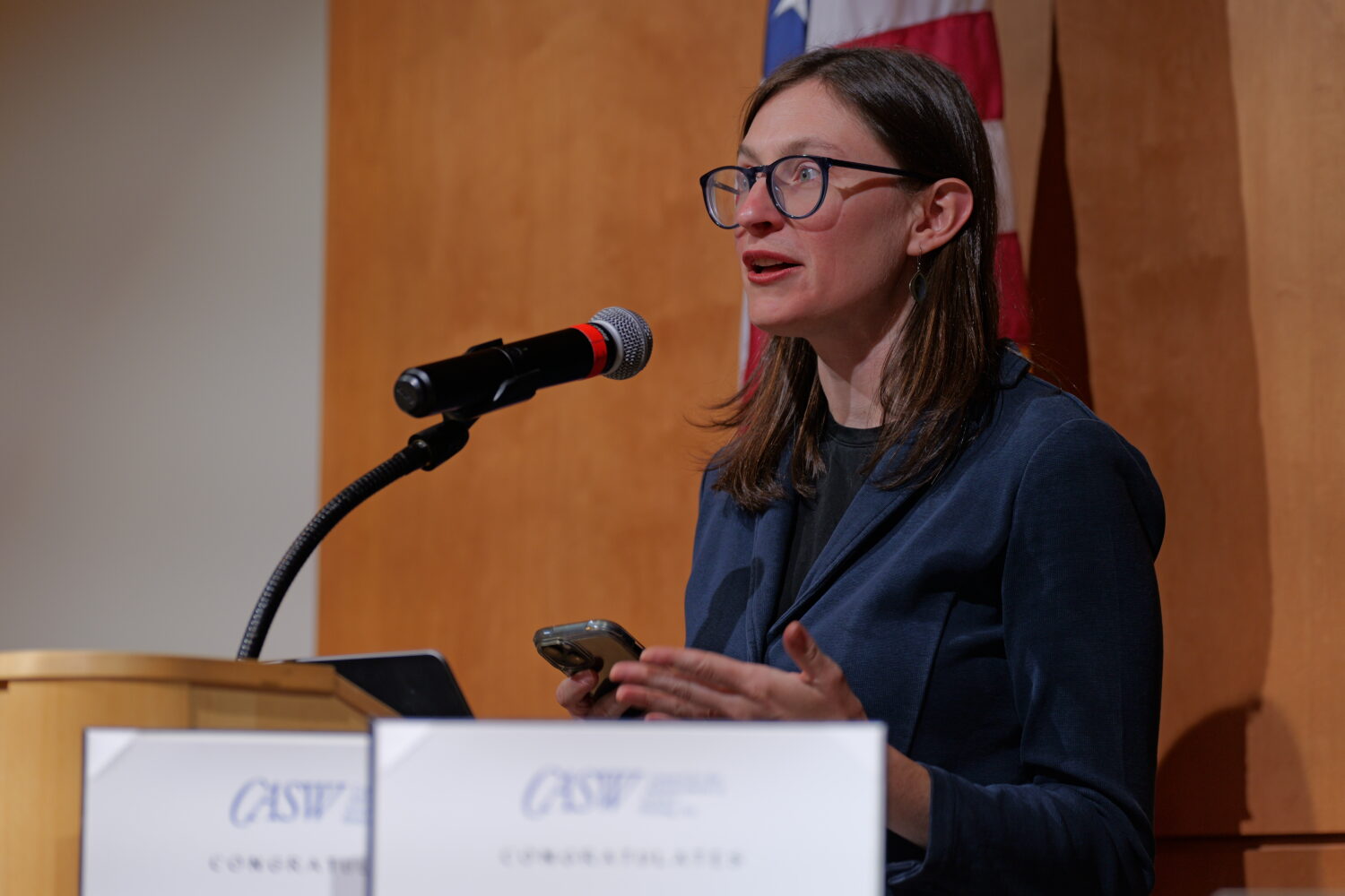 Sarah Kaplan of the Washington Post accepts the 2023 Evert Clark/Seth Payne Award, CASW’s annual prize for young science journalists.